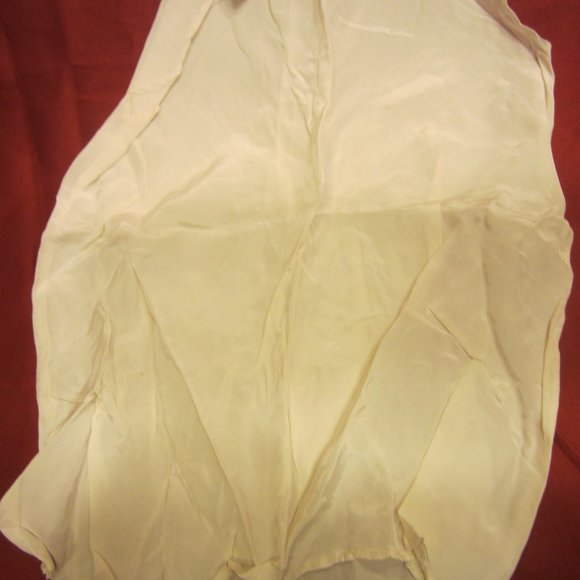 VTG FAIRY QUEEN ORIGINAL CHRISTENING LAYETTE, HANDMADE & EMBROIDERED, LOTS OF LA - Picture 12 of 16